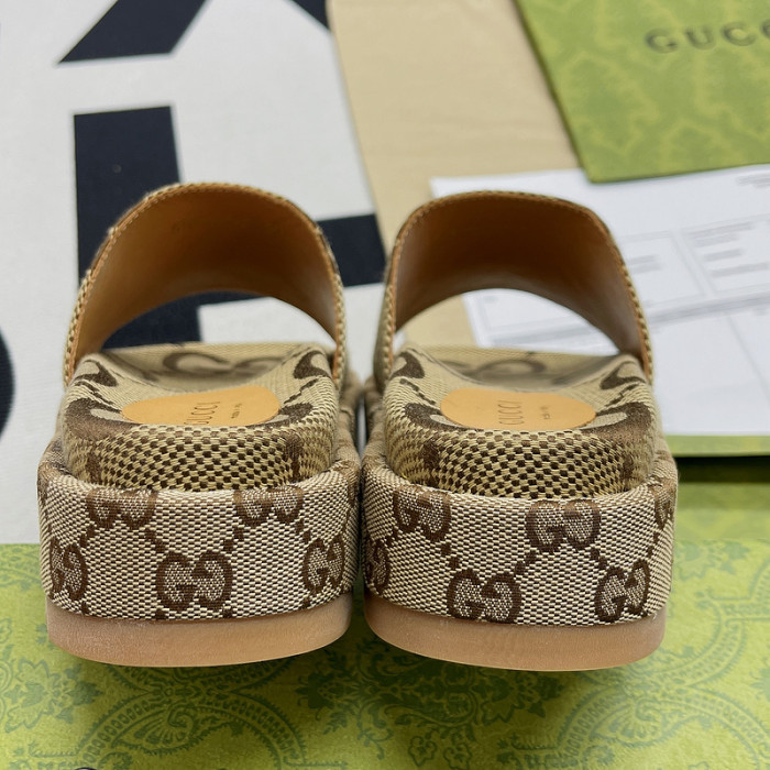 G*u*i* sandal90
