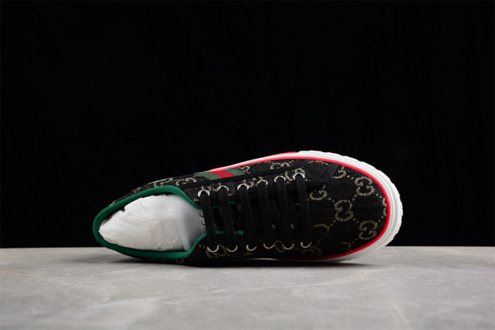 G*u*i* trainer sneaker 109