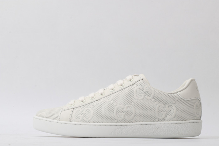 G*u*i* trainer sneaker70