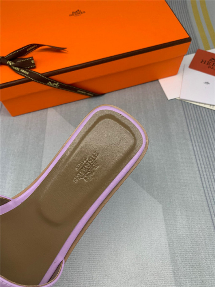 herme* sandal h32