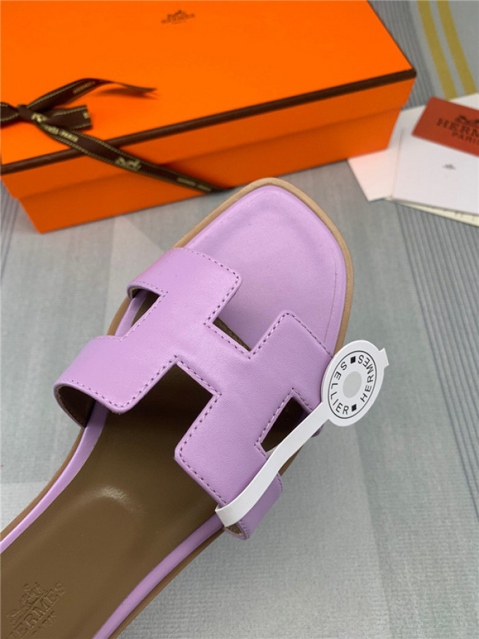herme* sandal h32