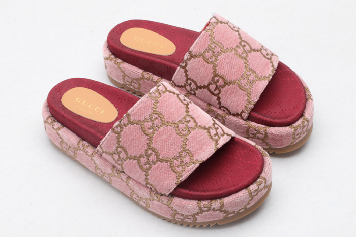 G*u*i* sandal83