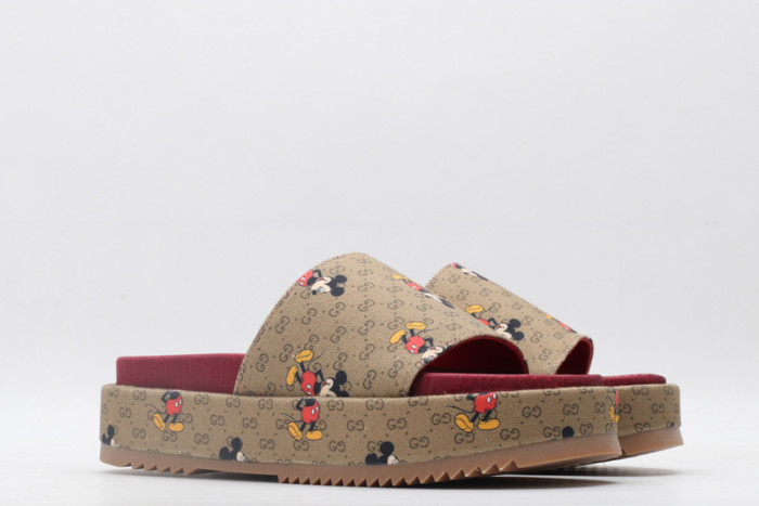G*u*i* sandal70