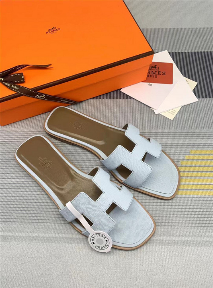 herme* sandal h29