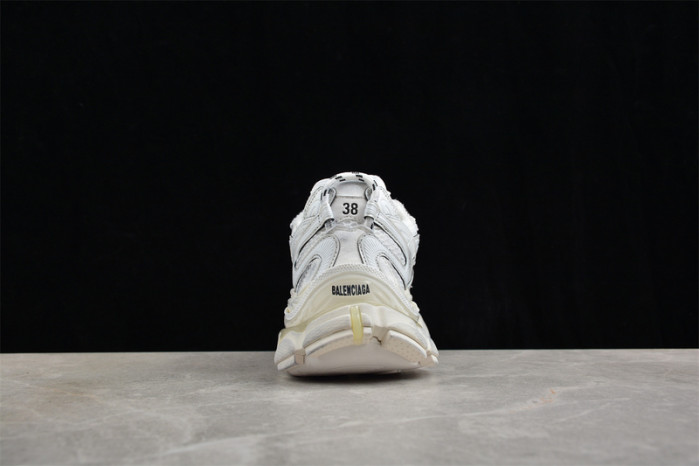 Balenciaga runner W3RXP9010
