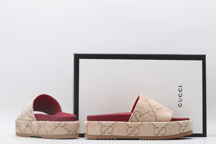 G*u*i* sandal85