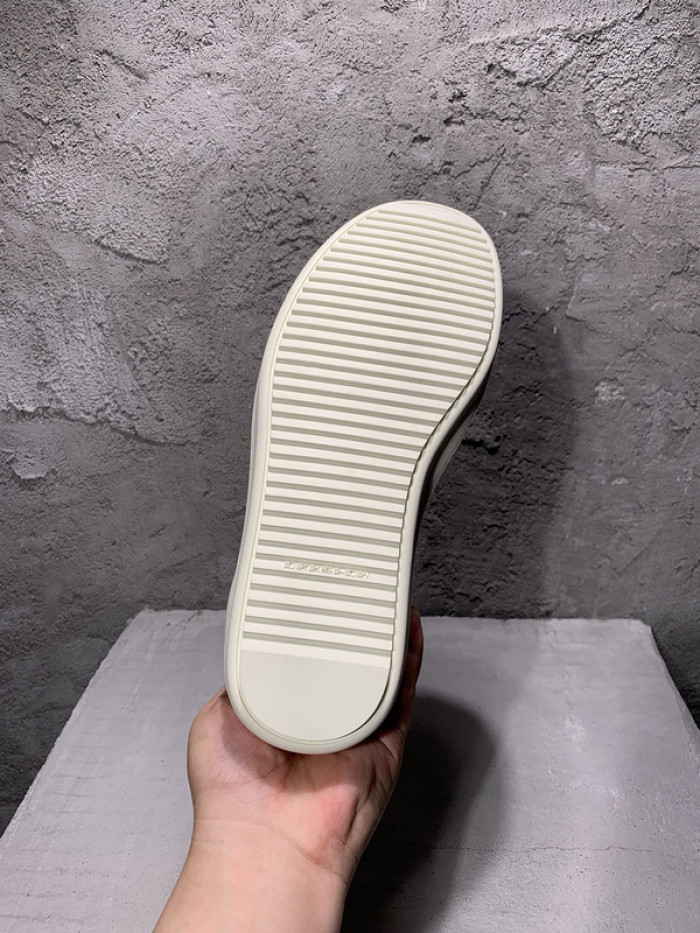 Rick Owe* R00000115