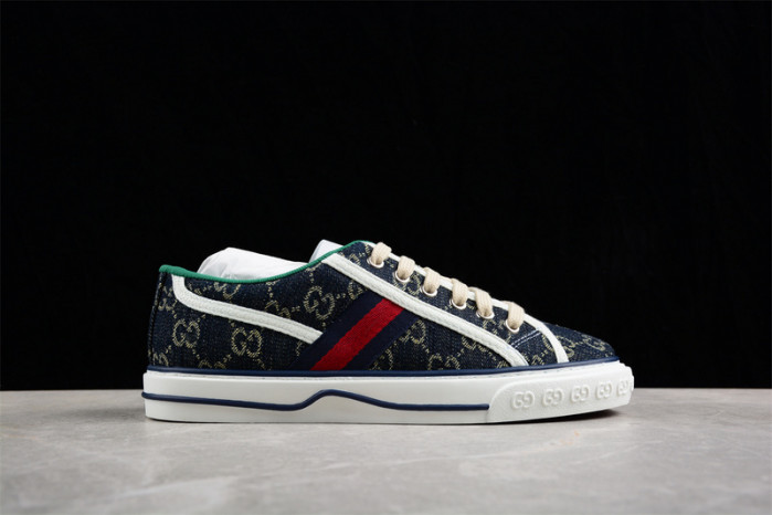 G*u*i* trainer sneaker 108