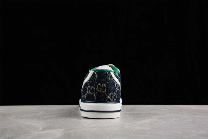 G*u*i* trainer sneaker 108