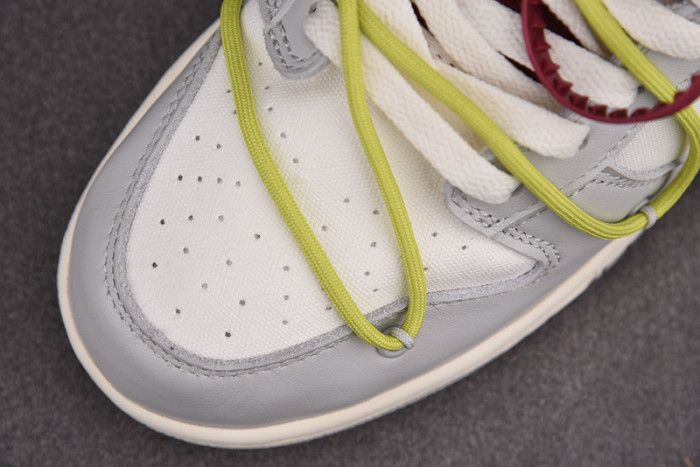 ofw x dunk low “08 of 50” dm1602-106