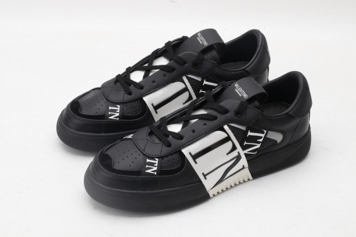 v*lentino garavani white vl7n sneakers m237118