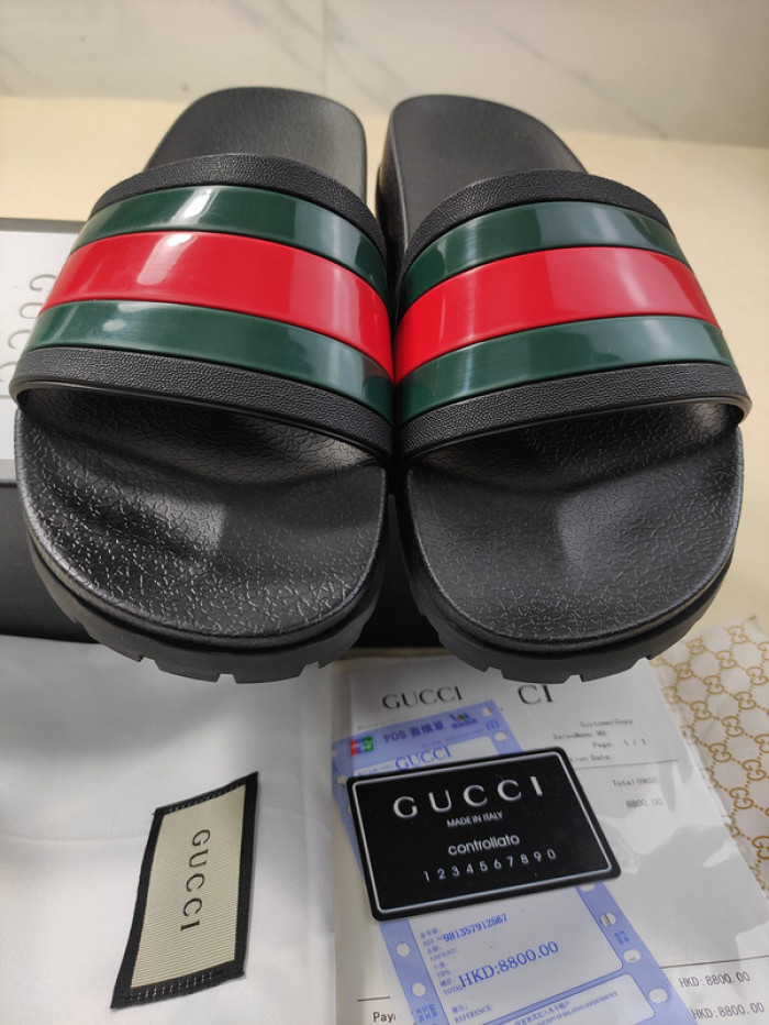 G*u*i* sandal89