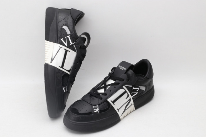 v*lentino garavani white vl7n sneakers m237118