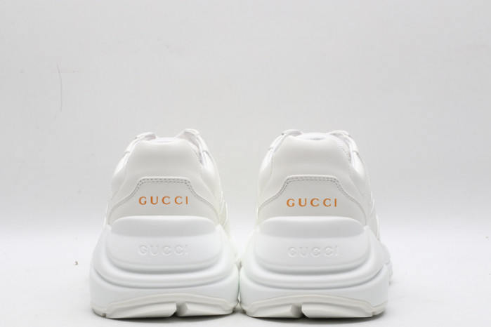 G*u*i* trainer sneaker 86