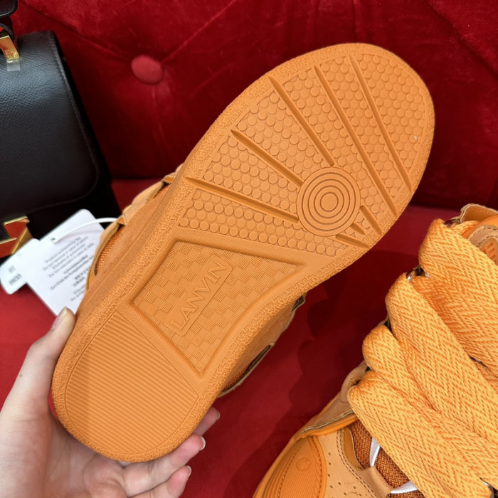 lavin sneaker102