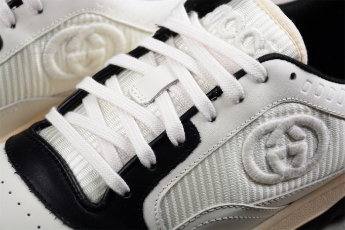 G*u*i* trainer sneaker 106
