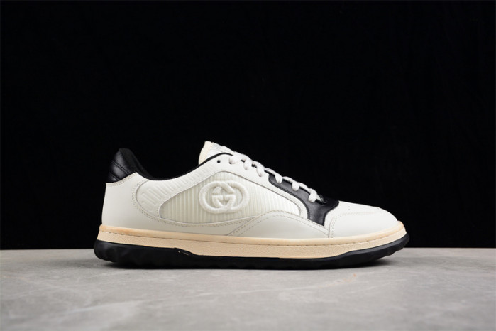 G*u*i* trainer sneaker 106