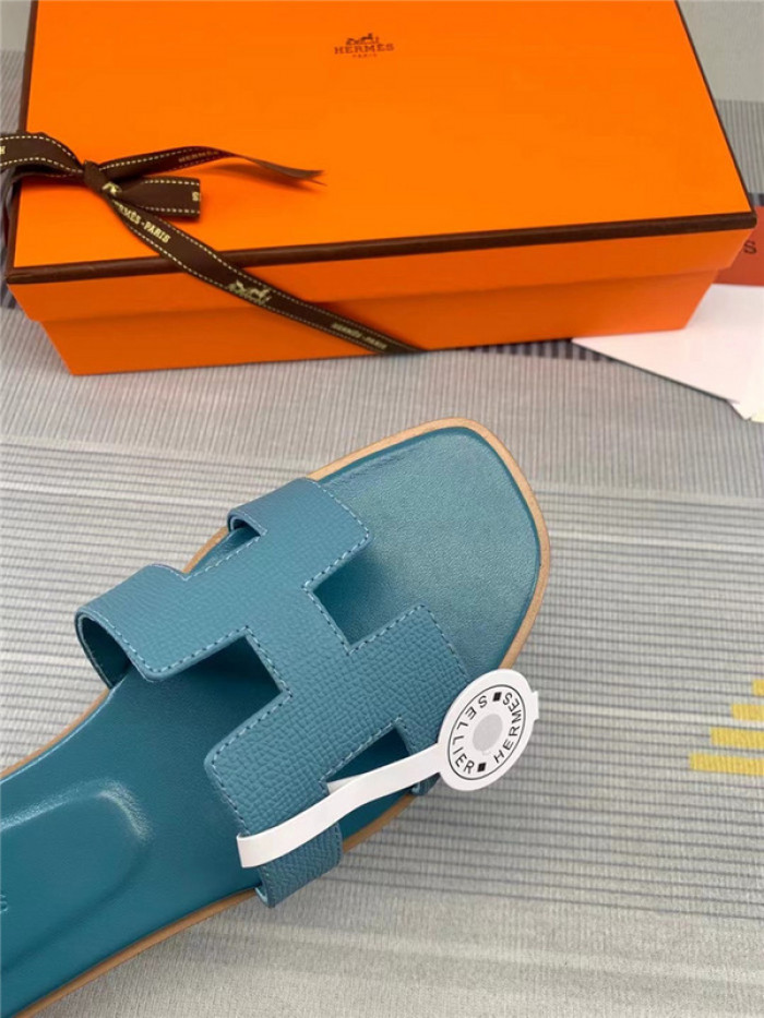 herme* sandal h52
