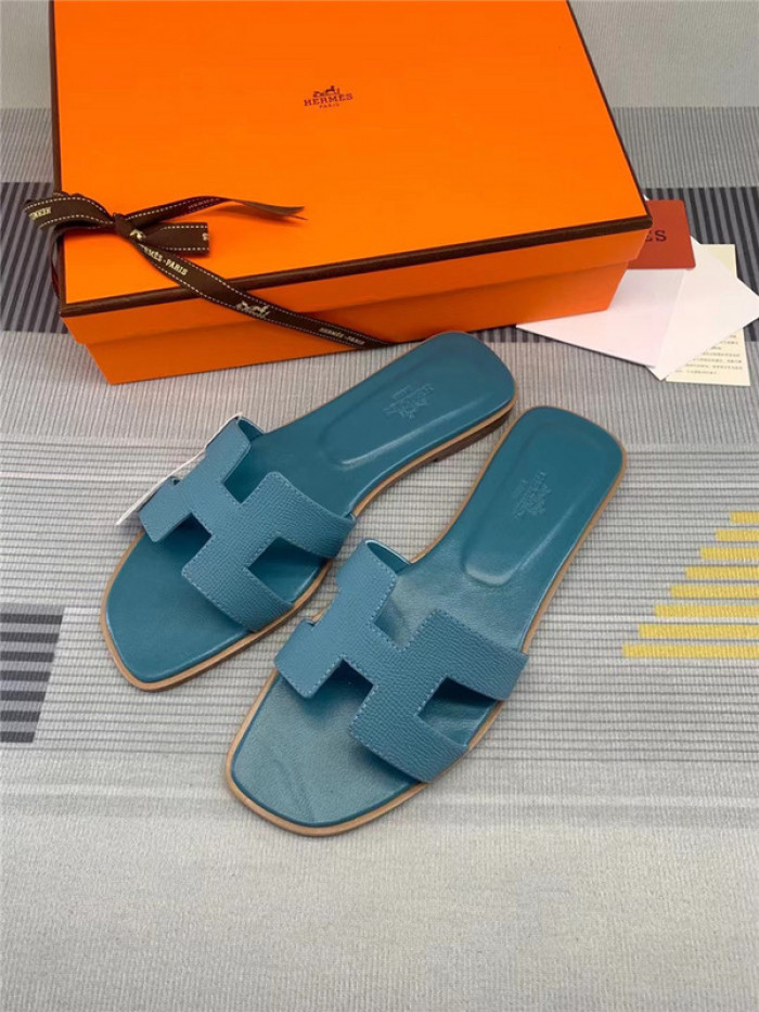 herme* sandal h52