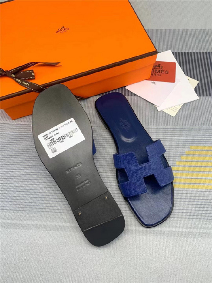 herme* sandal h56