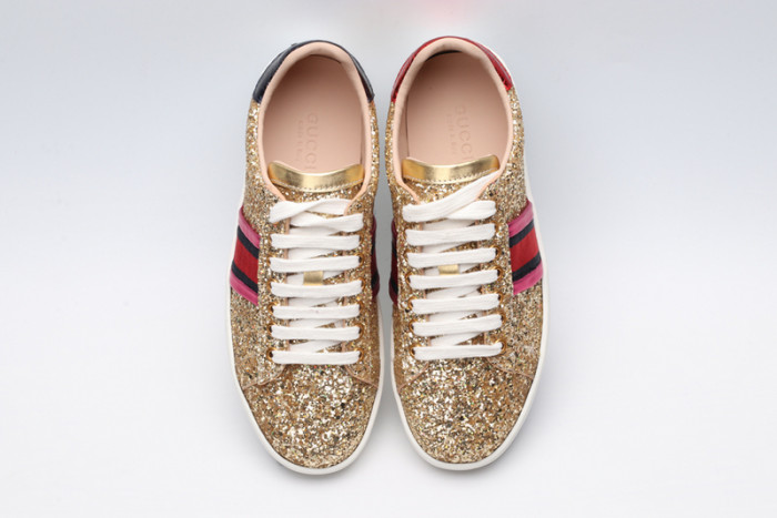 G*u*i* trainer sneaker74