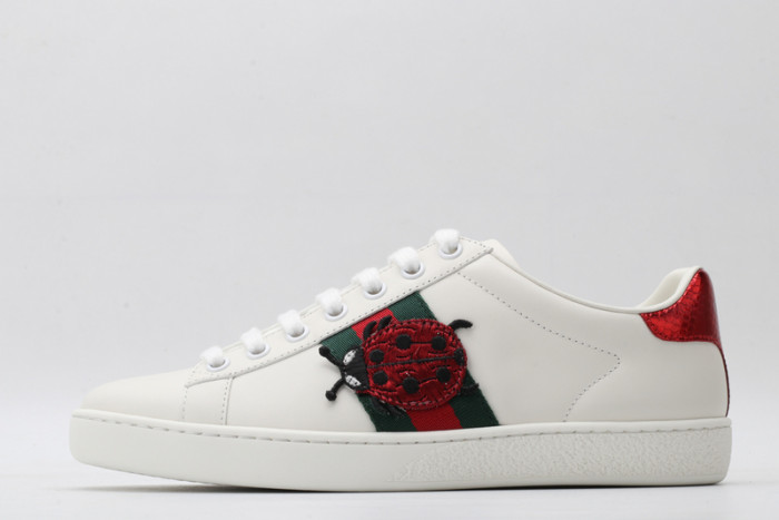 G*u*i* trainer sneaker55