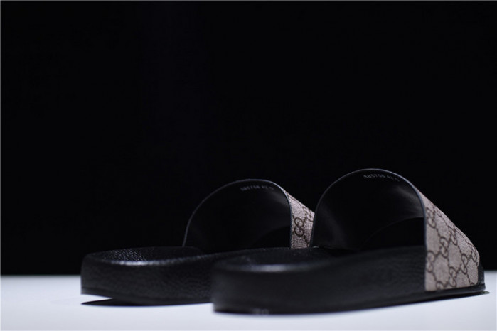 G*u*i* sandal3