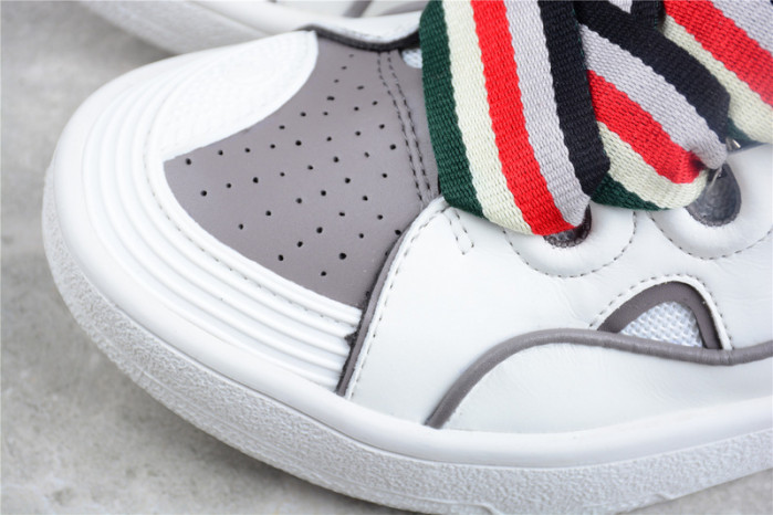 lavin sneaker3