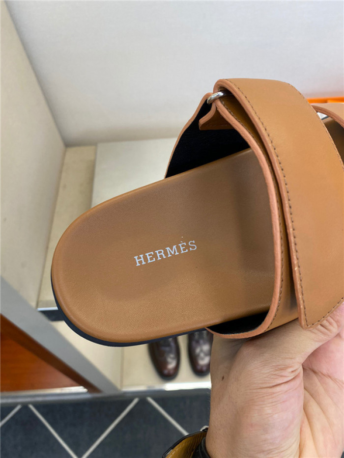 herme* sandal h65