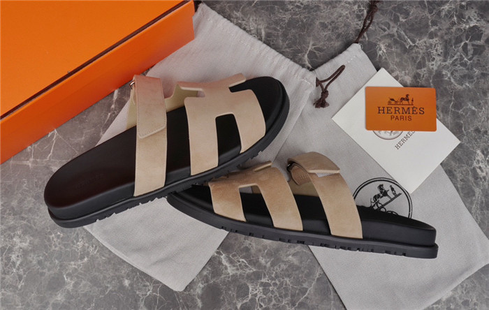 herme* sandal h77