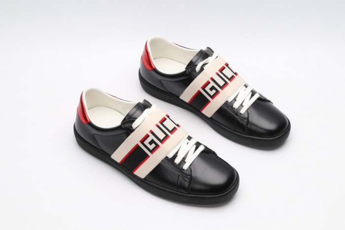 G*u*i ace embroidered low-top sneaker black