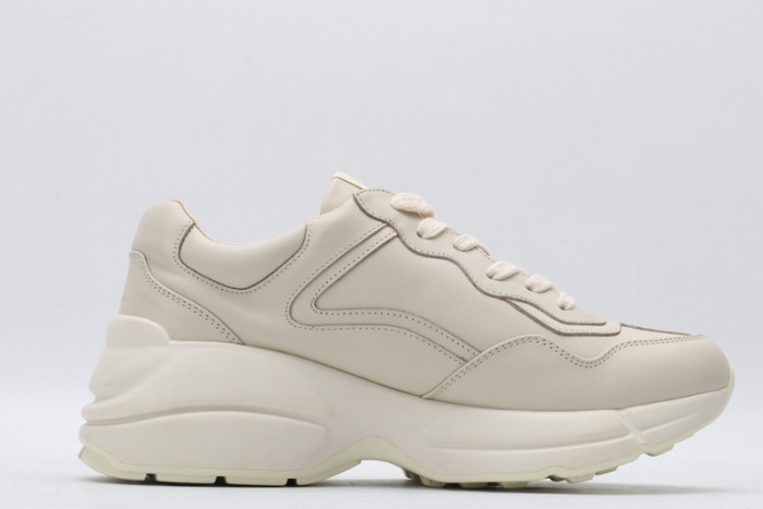 G*u*i* trainer sneaker24