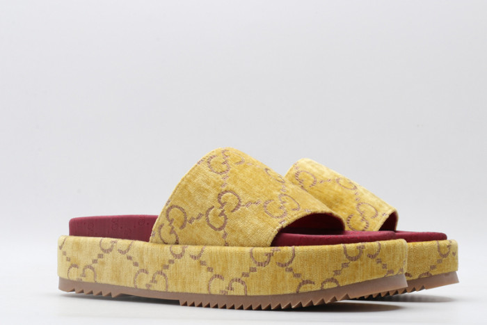G*u*i* sandal69
