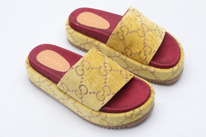G*u*i* sandal69