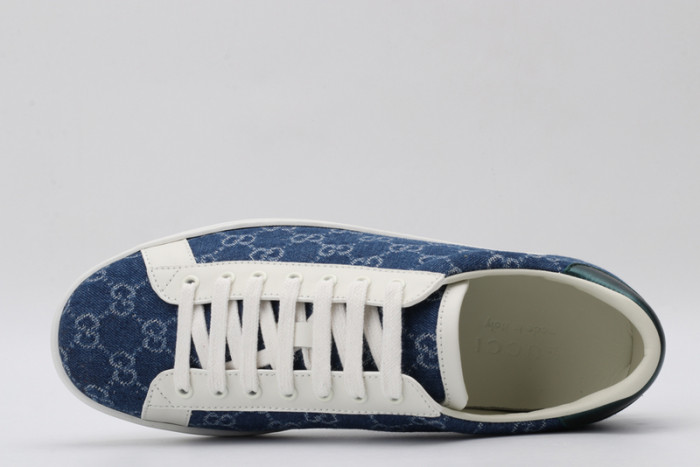 G*u*i* trainer sneaker78