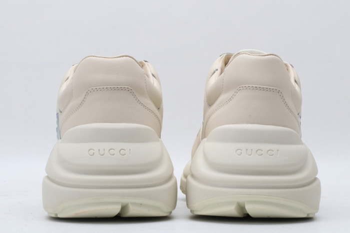 G*u*i* trainer sneaker27