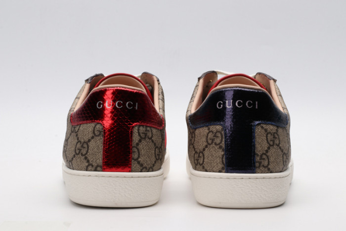 G*u*i* trainer sneaker75