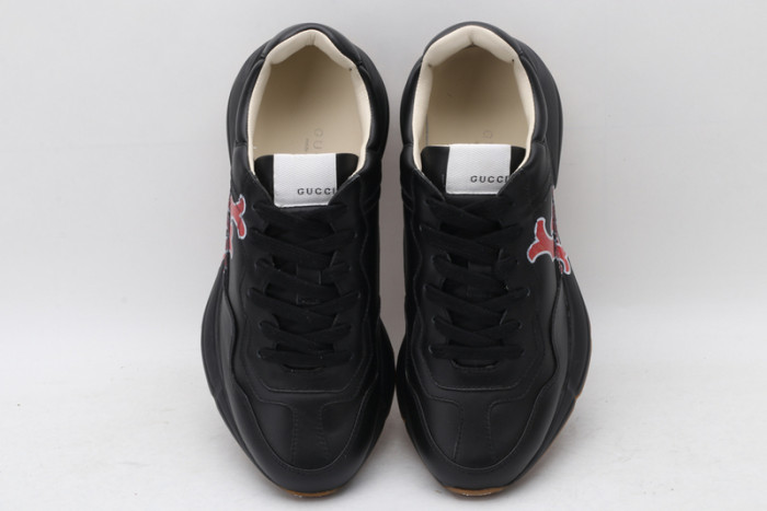 G*u*i* trainer sneaker39