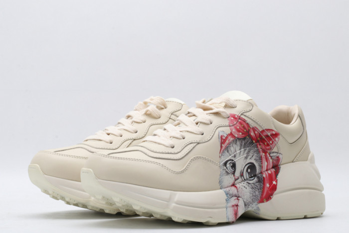 G*u*i* trainer sneaker21