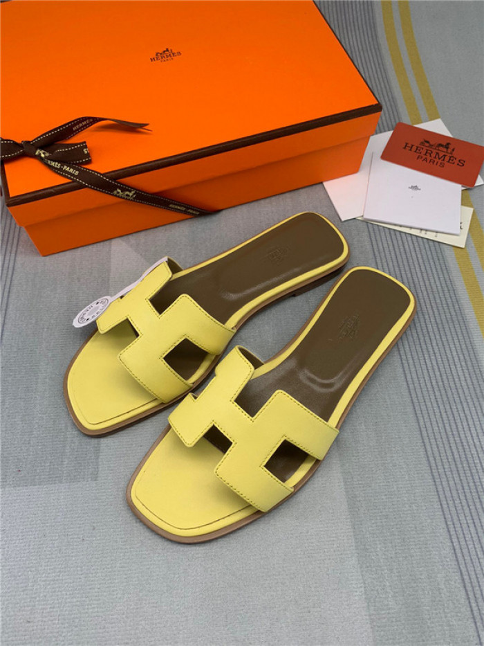 herme* sandal h42