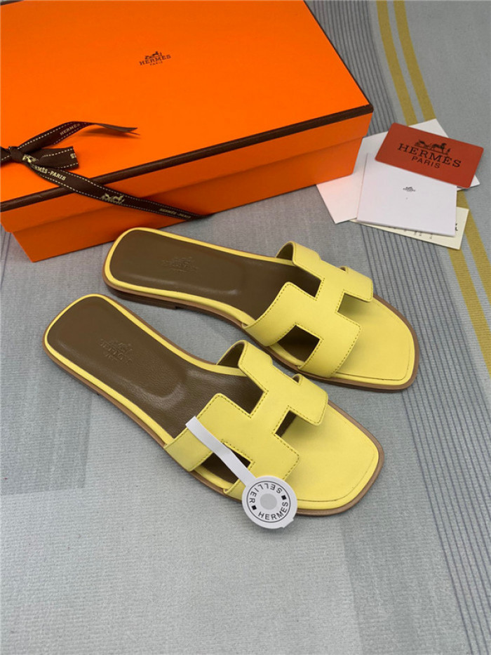 herme* sandal h42