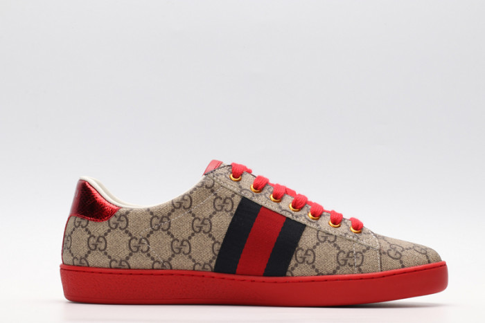 G*u*i* trainer sneaker76
