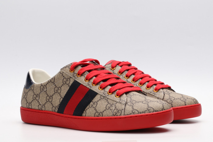 G*u*i* trainer sneaker76
