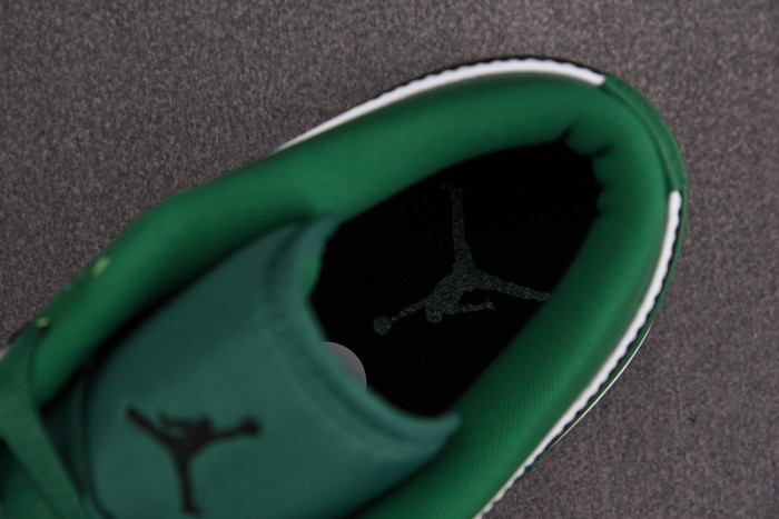 air jordan 1 low pine green 553558-301