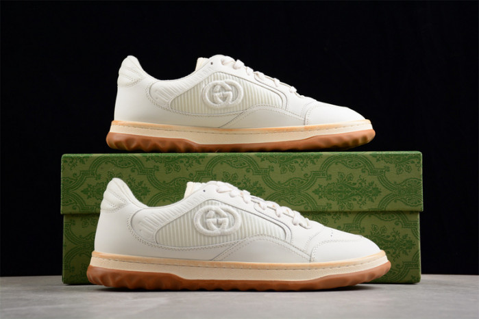 G*u*i* trainer sneaker 105