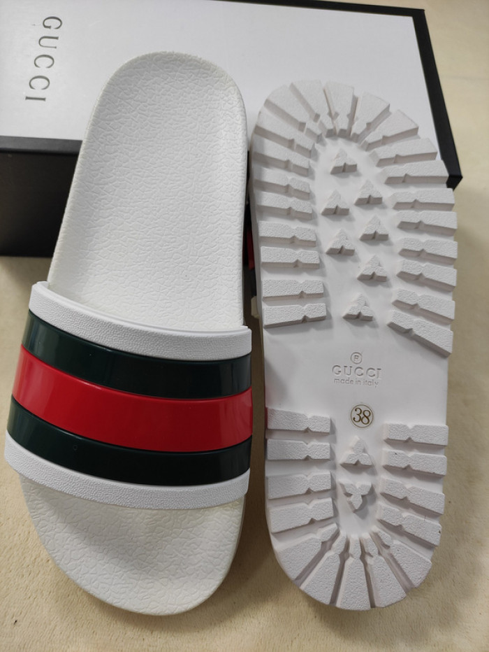 G*u*i* sandal88