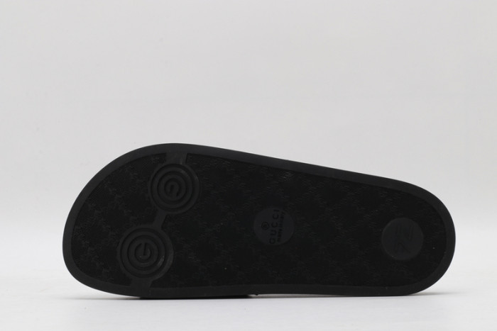 G*u*i* sandal50
