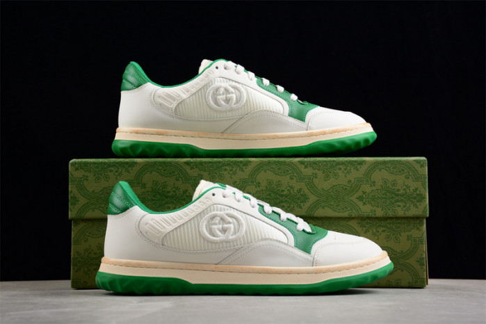 G*u*i* trainer sneaker 102