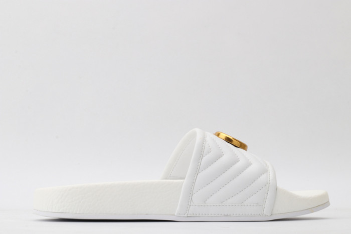 G*u*i* sandal18