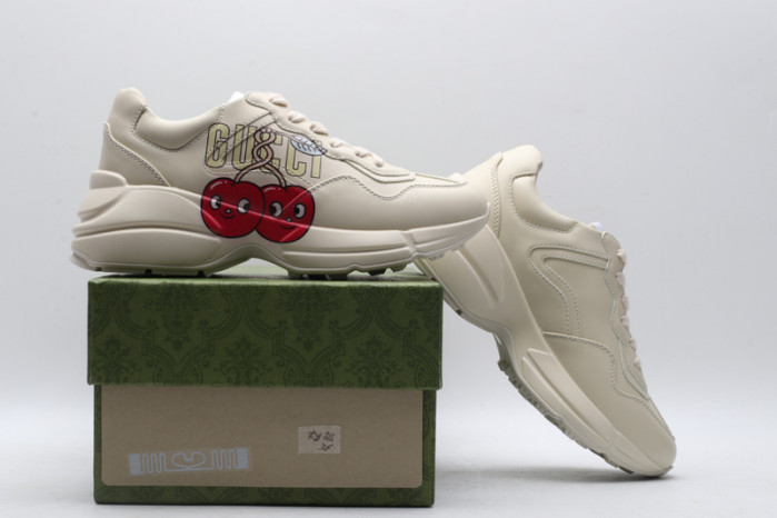 G*u*i* trainer sneaker 90